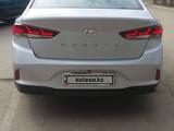 Hyundai Sonata 2018 года за 9 100 000 тг. в Уральск – фото 5