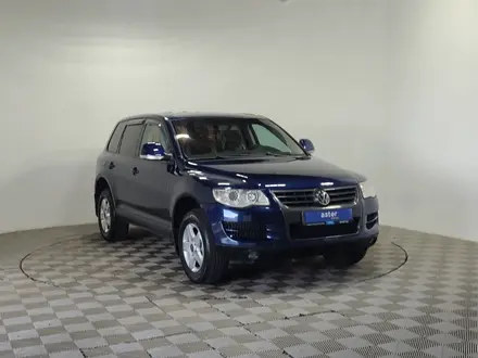Volkswagen Touareg 2007 года за 4 490 000 тг. в Алматы – фото 3