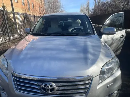 Toyota RAV4 2012 года за 8 200 000 тг. в Астана – фото 2