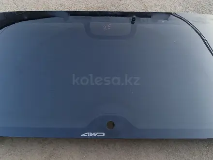 Стекло двери багажника за 50 000 тг. в Алматы