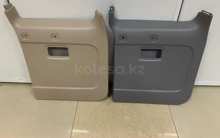 Обшивка и панель багажника (ОРИГИНАЛ) L/C 105 GX за 29 900 тг. в Уральск
