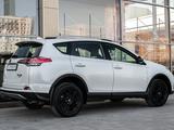 Toyota RAV4 2018 года за 11 990 000 тг. в Астана – фото 4