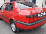 Volkswagen Vento 1992 года за 2 300 000 тг. в Караганда – фото 3