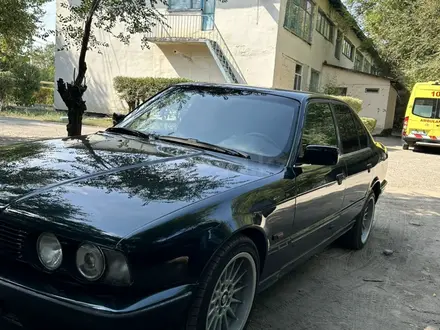 BMW 525 1989 года за 2 600 000 тг. в Алматы – фото 4