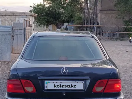 Mercedes-Benz E 320 1997 года за 3 350 000 тг. в Жезказган – фото 12