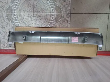 Накладка, крышка, спойлер, облицовка, заднего бампера.52169-60160 за 35 000 тг. в Шымкент – фото 4