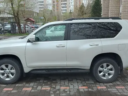 Toyota Land Cruiser Prado 2013 года за 17 380 000 тг. в Усть-Каменогорск – фото 5