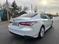 Toyota Camry 2019 годаfor16 000 000 тг. в Тараз – фото 5