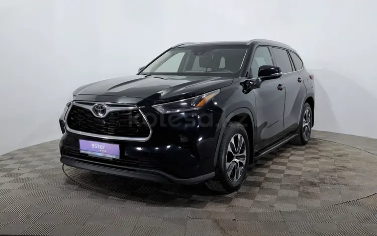Toyota Highlander 2021 года за 16 990 000 тг. в Астана