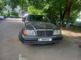Mercedes-Benz E 230 1993 года за 900 000 тг. в Петропавловск – фото 4