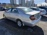 Toyota Camry 2004 года за 2 500 000 тг. в Караганда – фото 4