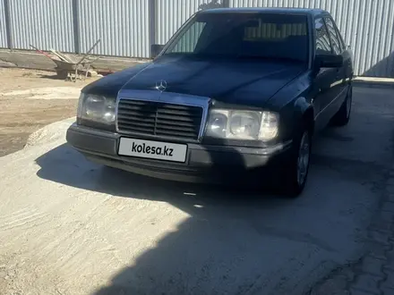 Mercedes-Benz E 280 1992 года за 1 000 000 тг. в Атырау – фото 8