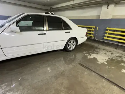 Mercedes-Benz S 320 1998 года за 4 500 000 тг. в Астана – фото 4