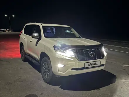 Toyota Land Cruiser Prado 2022 года за 26 701 019 тг. в Актау – фото 2