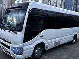 Toyota  Coaster 2017 года за 23 000 000 тг. в Атырау – фото 3