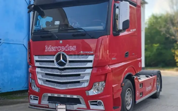 Mercedes-Benz  Actros 2015 года за 20 000 000 тг. в Костанай
