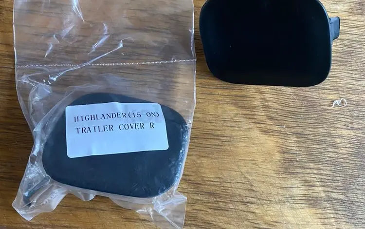 Заглушки буксира Тойота Хайландер за 2 500 тг. в Алматы