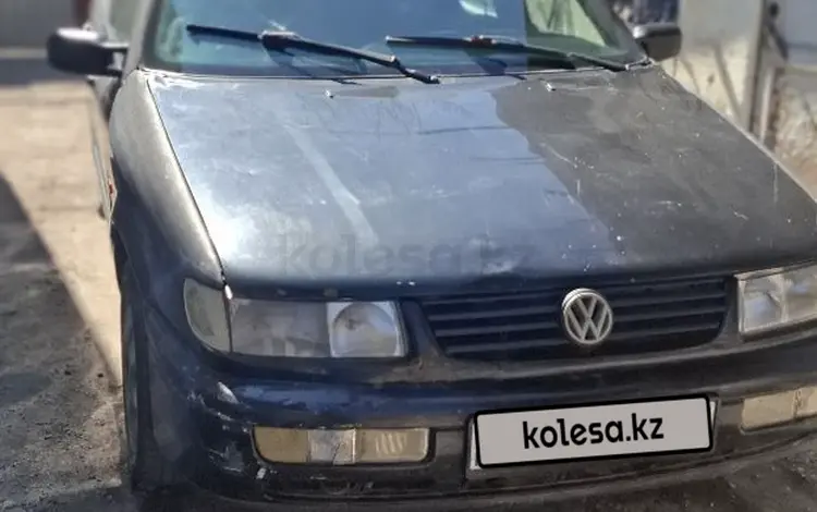 Volkswagen Passat 1994 года за 550 000 тг. в Алматы