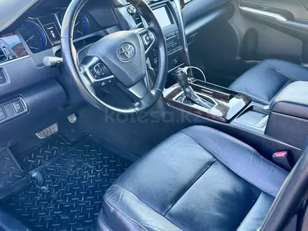 Toyota Camry 2016 года за 10 500 000 тг. в Балхаш – фото 3