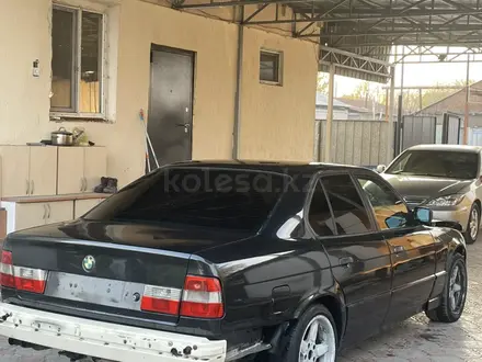 BMW 520 1989 года за 800 000 тг. в Алматы – фото 6