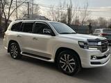 Toyota Land Cruiser 2018 года за 34 500 000 тг. в Алматы
