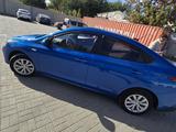 Hyundai Accent 2021 года за 8 500 000 тг. в Актобе – фото 2