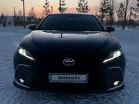 Toyota Camry 2023 года за 17 300 000 тг. в Астана