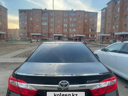Toyota Camry 2015 года за 11 000 000 тг. в Караганда – фото 2