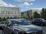 Volkswagen Touareg 2022 года за 27 000 000 тг. в Атырау