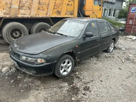 Mitsubishi Galant 1994 года за 300 000 тг. в Астана – фото 2