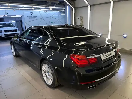 BMW 740 2015 года за 22 000 000 тг. в Алматы – фото 25