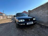 Volkswagen Golf 1994 годаfor1 600 000 тг. в Алматы