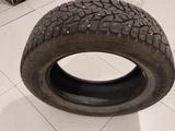 Зимние шины 225/60 17 BRIDGESTONE BLIZAK SPIKE 02 хорошем состоянии за 180 000 тг. в Астана