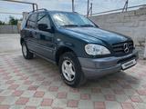 Mercedes-Benz ML 320 1998 годаүшін6 500 000 тг. в Актау – фото 2