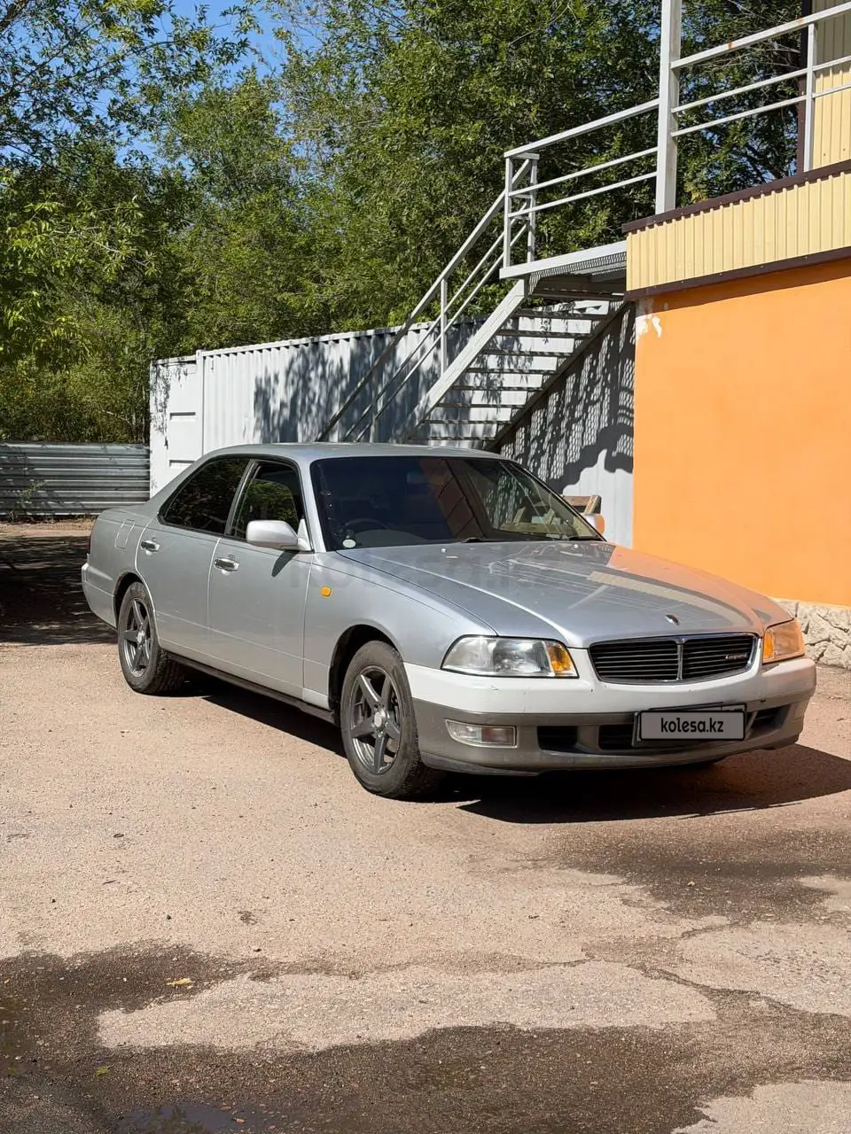 Nissan Leopard, 1996