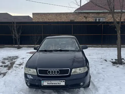 Audi A4 2000 года за 1 900 000 тг. в Алматы – фото 2