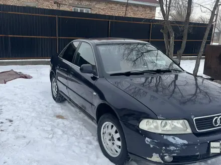 Audi A4 2000 года за 1 900 000 тг. в Алматы – фото 3