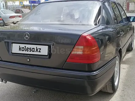 Mercedes-Benz C 180 1994 года за 2 200 000 тг. в Астана – фото 12