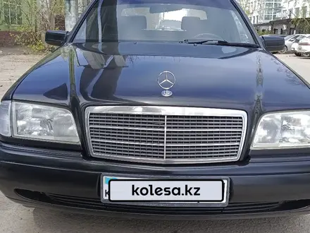 Mercedes-Benz C 180 1994 года за 2 200 000 тг. в Астана – фото 3