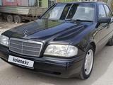 Mercedes-Benz C 180 1994 годаүшін2 200 000 тг. в Астана – фото 4