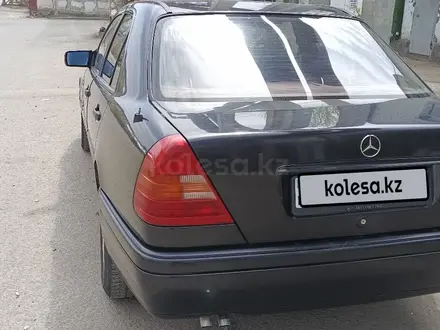 Mercedes-Benz C 180 1994 года за 2 200 000 тг. в Астана – фото 9