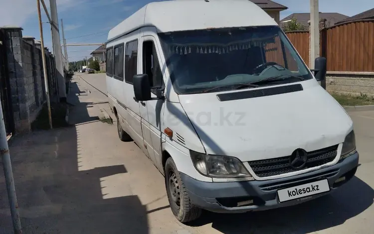 Mercedes-Benz Sprinter 2004 годаfor2 200 000 тг. в Алматы