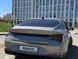 Hyundai Elantra 2021 года за 12 000 000 тг. в Астана – фото 2