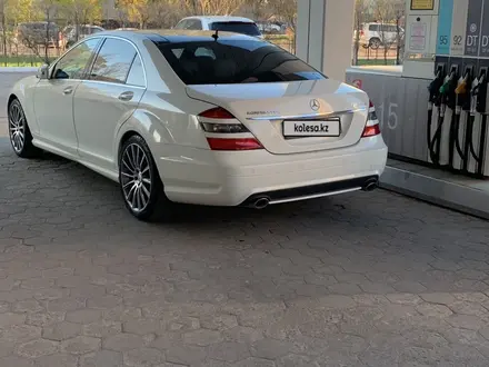 Mercedes-Benz S 350 2007 года за 11 000 000 тг. в Астана – фото 23