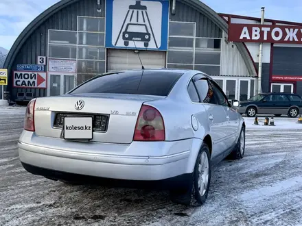 Volkswagen Passat 2004 года за 2 650 000 тг. в Астана – фото 4