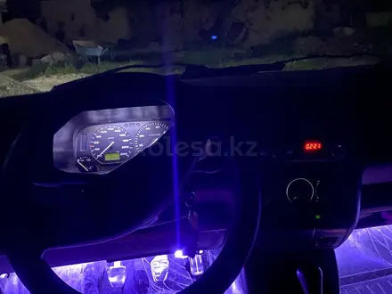 Volkswagen Golf 1996 года за 1 200 000 тг. в Шымкент – фото 3