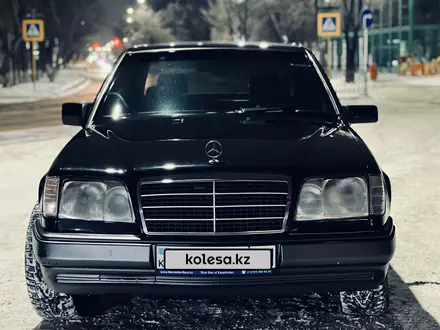 Mercedes-Benz E 320 1994 года за 3 780 000 тг. в Астана – фото 5