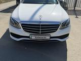 Mercedes-Benz E 200 2018 года за 21 000 000 тг. в Костанай – фото 2