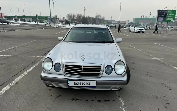 Mercedes-Benz E 320 1997 года за 3 700 000 тг. в Алматы