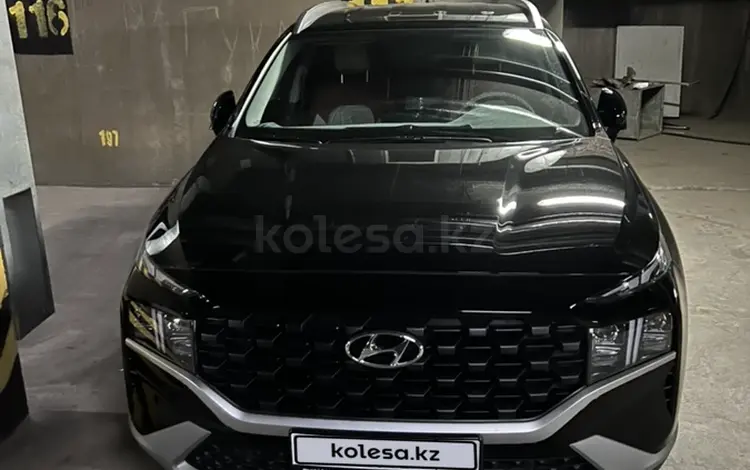 Hyundai Santa Fe 2022 годаfor15 000 000 тг. в Алматы